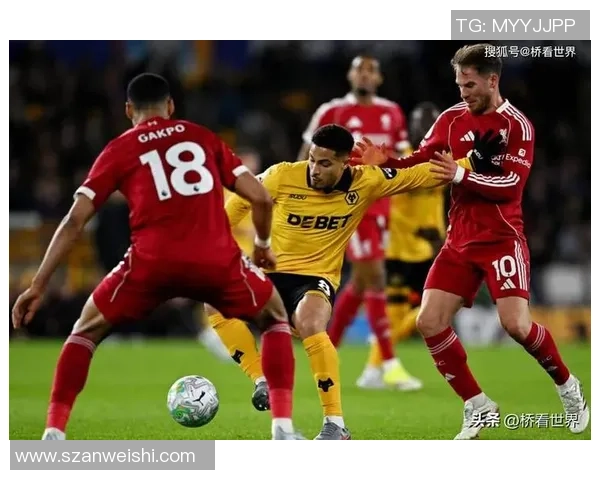 利物浦与曼联激战正酣比分结果揭晓引发球迷热议